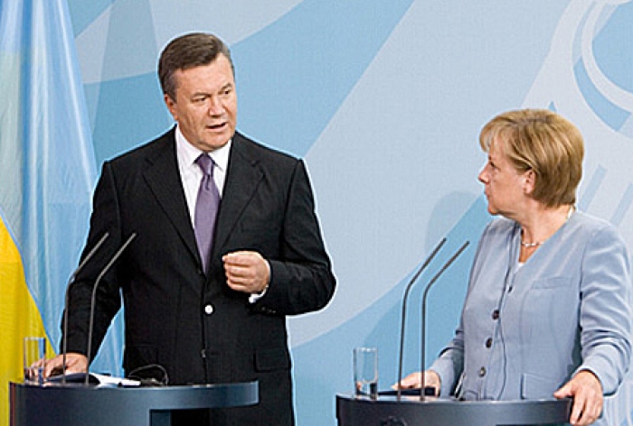 Янукович боится Меркель - политолог