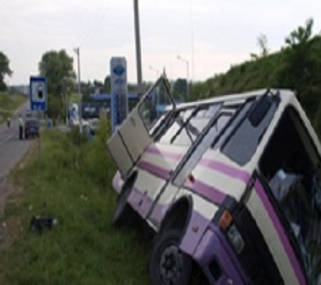 В Украине очередной пассажирский автобус попал в ДТП